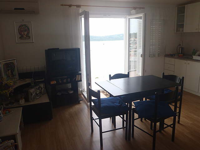 K�che-kitchen-kuhinja